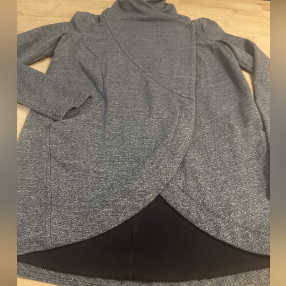 Lululemon Athletica That’s a Wrap jacket/sweater Gray - Picture 6 of 11